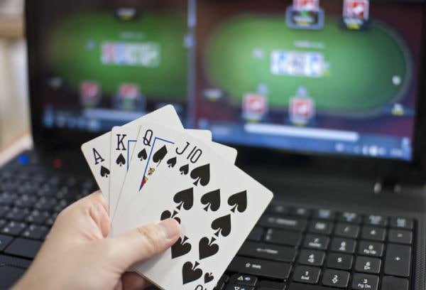 a80mm အွန်လိုင်း ကတ်ဂိမ်းများ Baccarat Poker မြန်မာ
